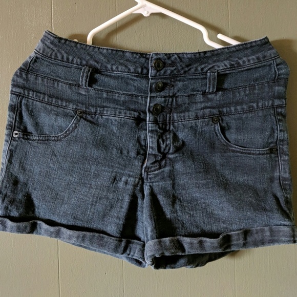 High waisted shorts - Picture 1 of 2